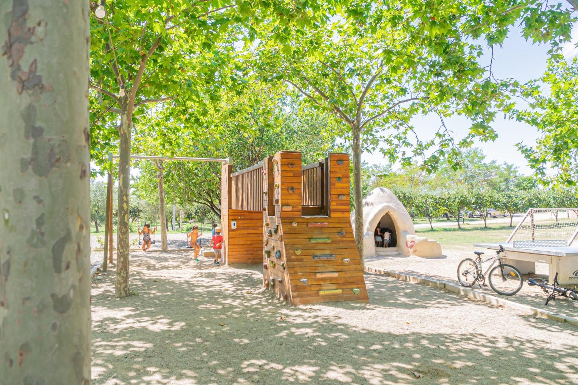 Ecologic Vinyols Camp Hotel Vinyols i Els Arcs Exterior photo